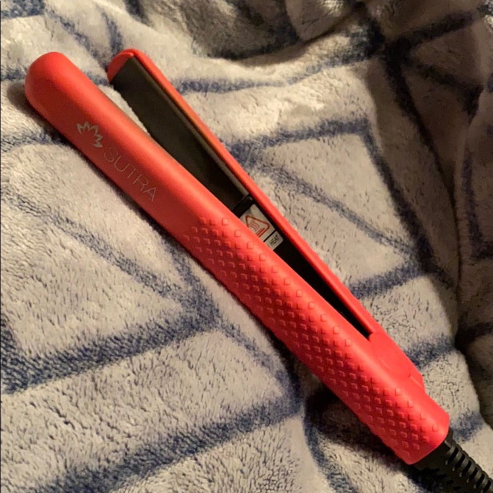 Mini travel flat iron